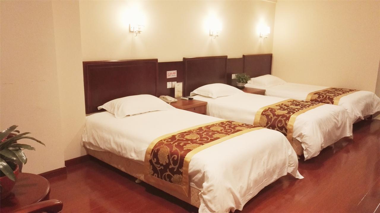 Greentree Inn Guangdong Shantou Gurao Gugui Road Business Hotel מראה חיצוני תמונה