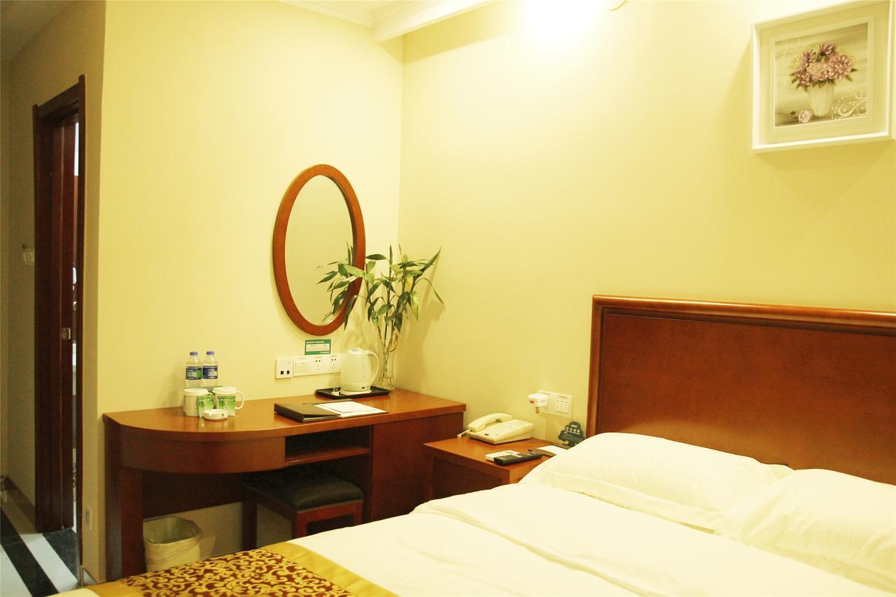 Greentree Inn Guangdong Shantou Gurao Gugui Road Business Hotel מראה חיצוני תמונה